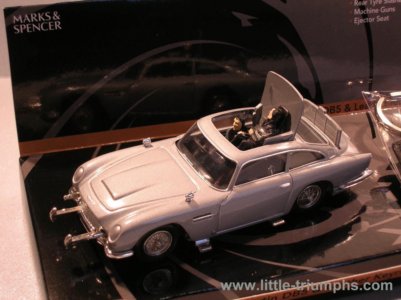 007 Aston Martin DB5 & Leather Keyring