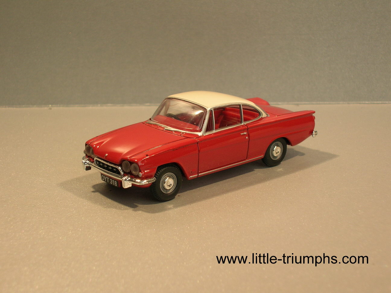 Ford Capri - Monaco Red / Ermine White  -